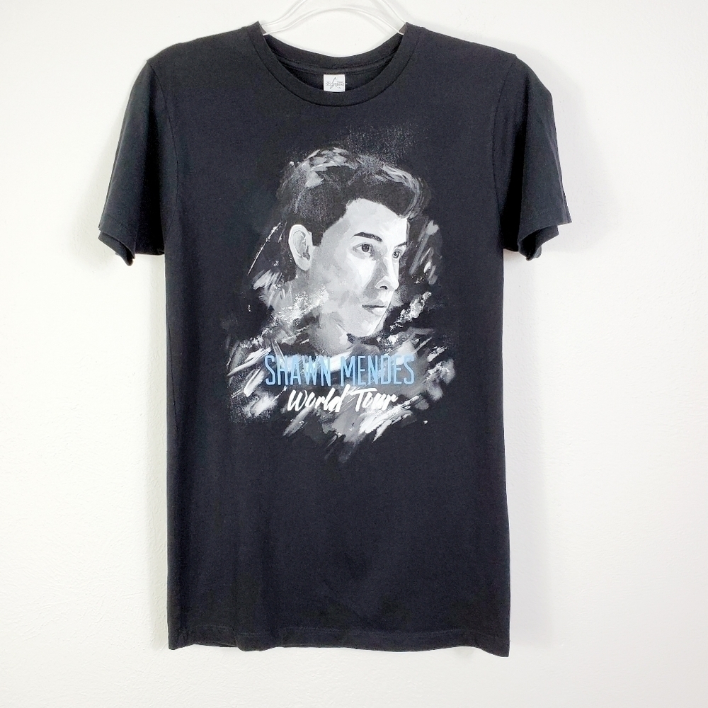 SHAWN MENDEZ WORLD TOUR GRAPHIC TEE
